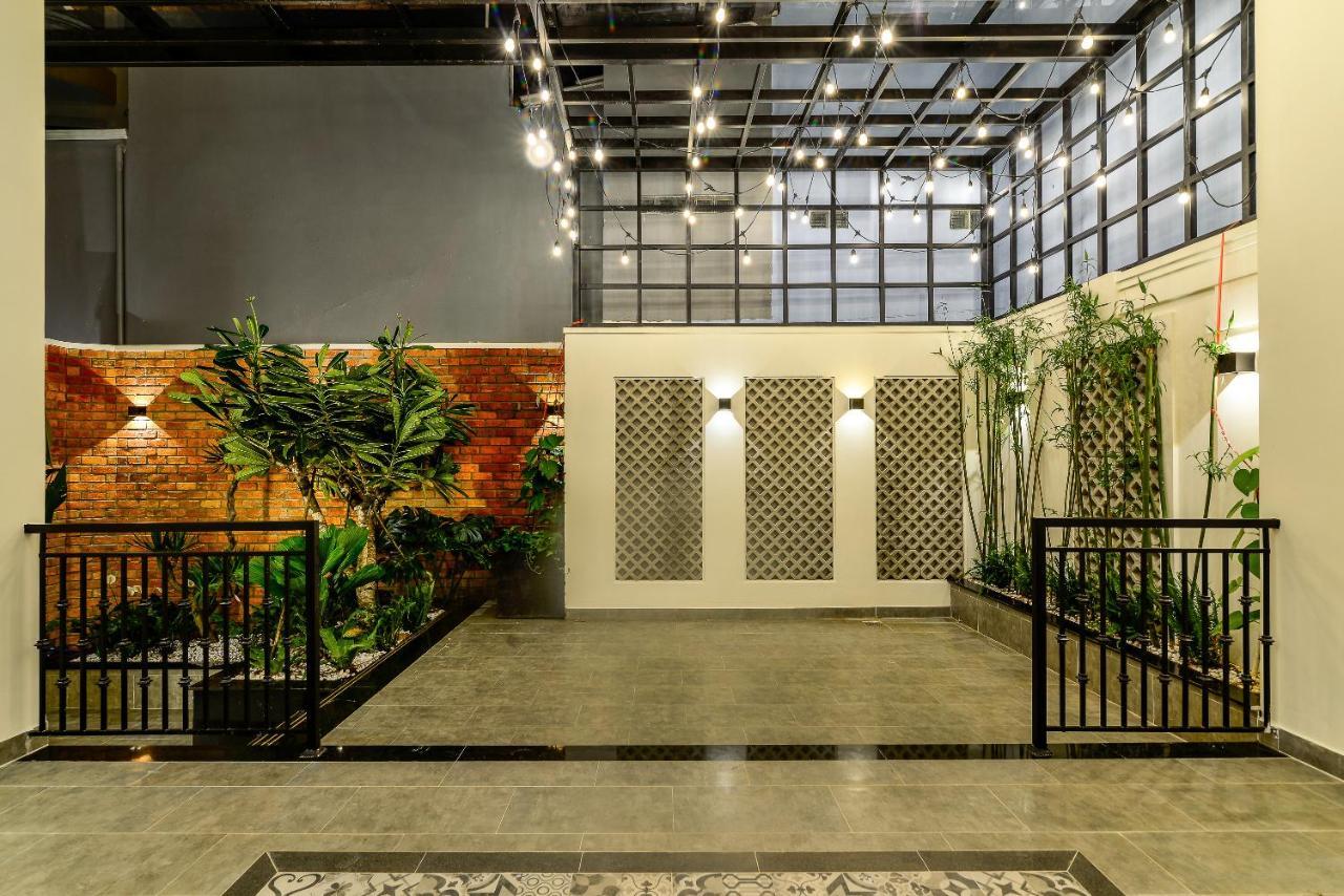 Cozrum Homes The Gallery Residence Ciudad Ho Chi Minh  Exterior foto