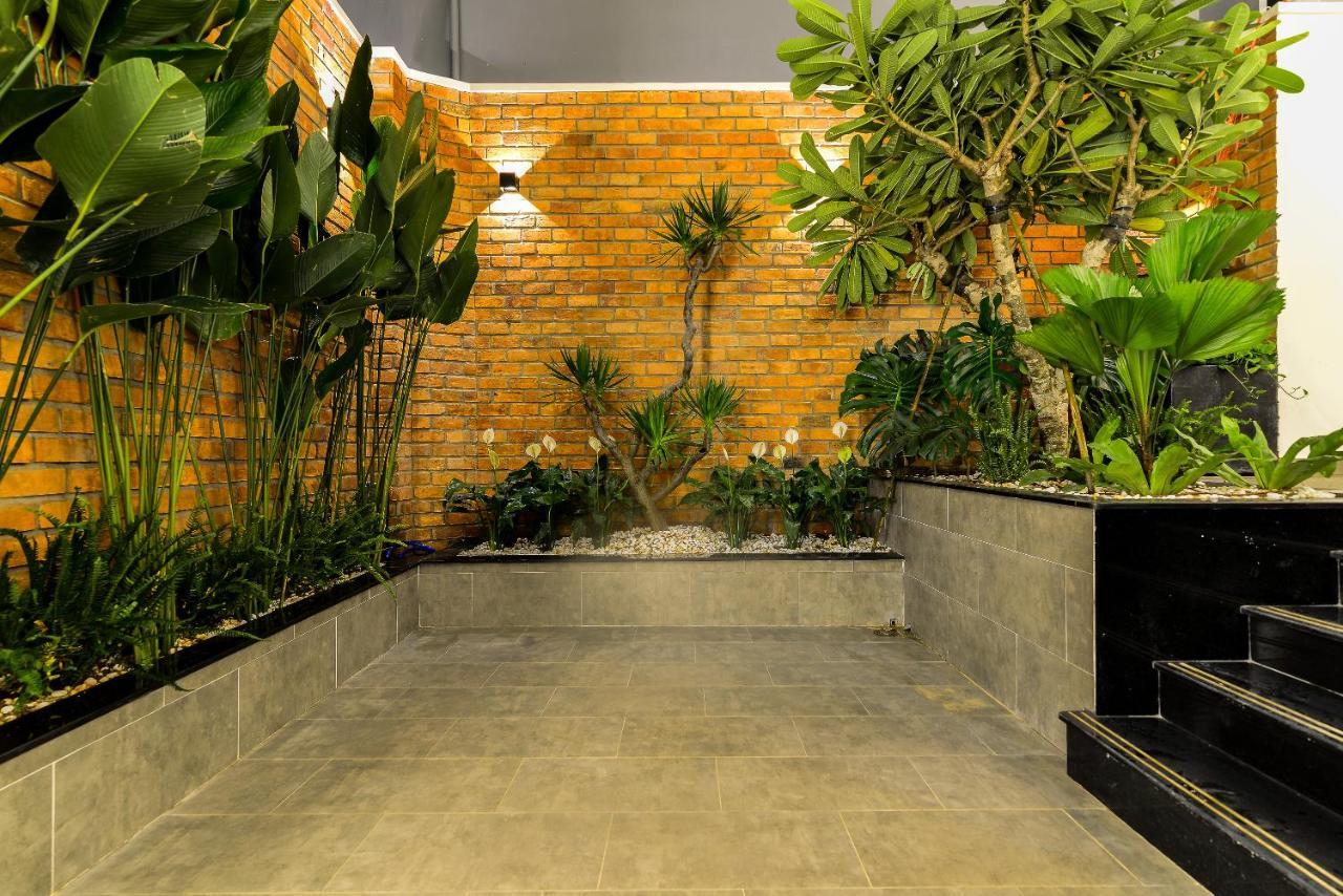 Cozrum Homes The Gallery Residence Ciudad Ho Chi Minh  Exterior foto