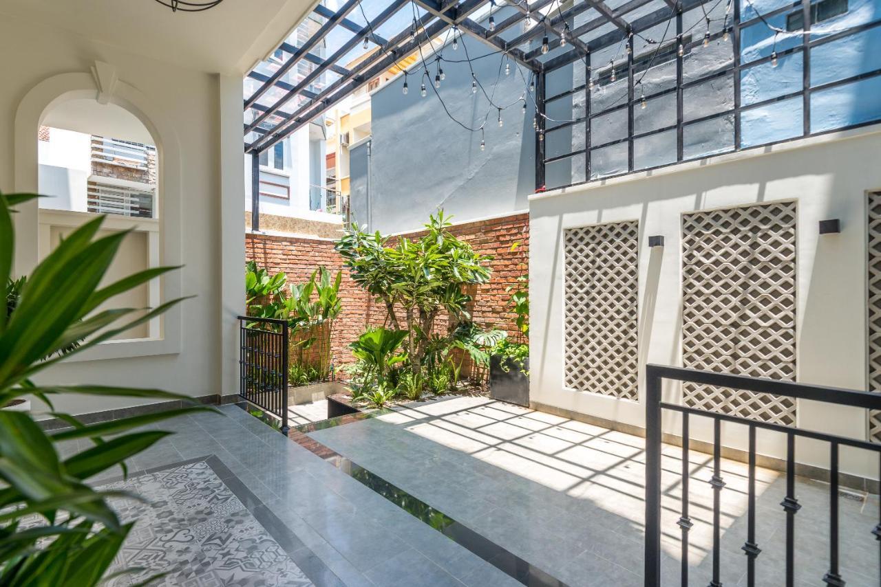 Cozrum Homes The Gallery Residence Ciudad Ho Chi Minh  Exterior foto